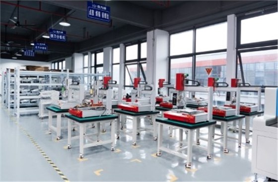 Inline vs. Offline Depaneling: When to Automate Your Production Line